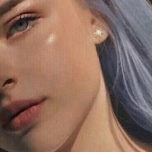 Meet your Posher, Liliana